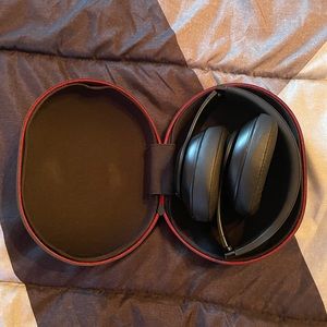 Beats studios wireless BLACK